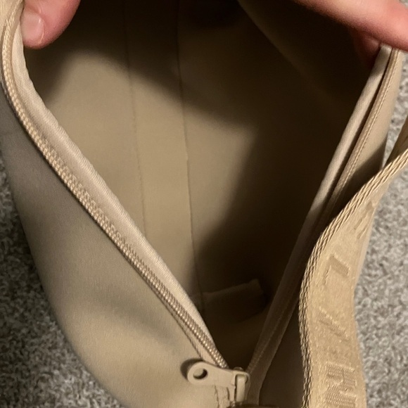 OFFLINE By Aerie Neoprene Shoulder Bag Beige Tan - Picture 3 of 4